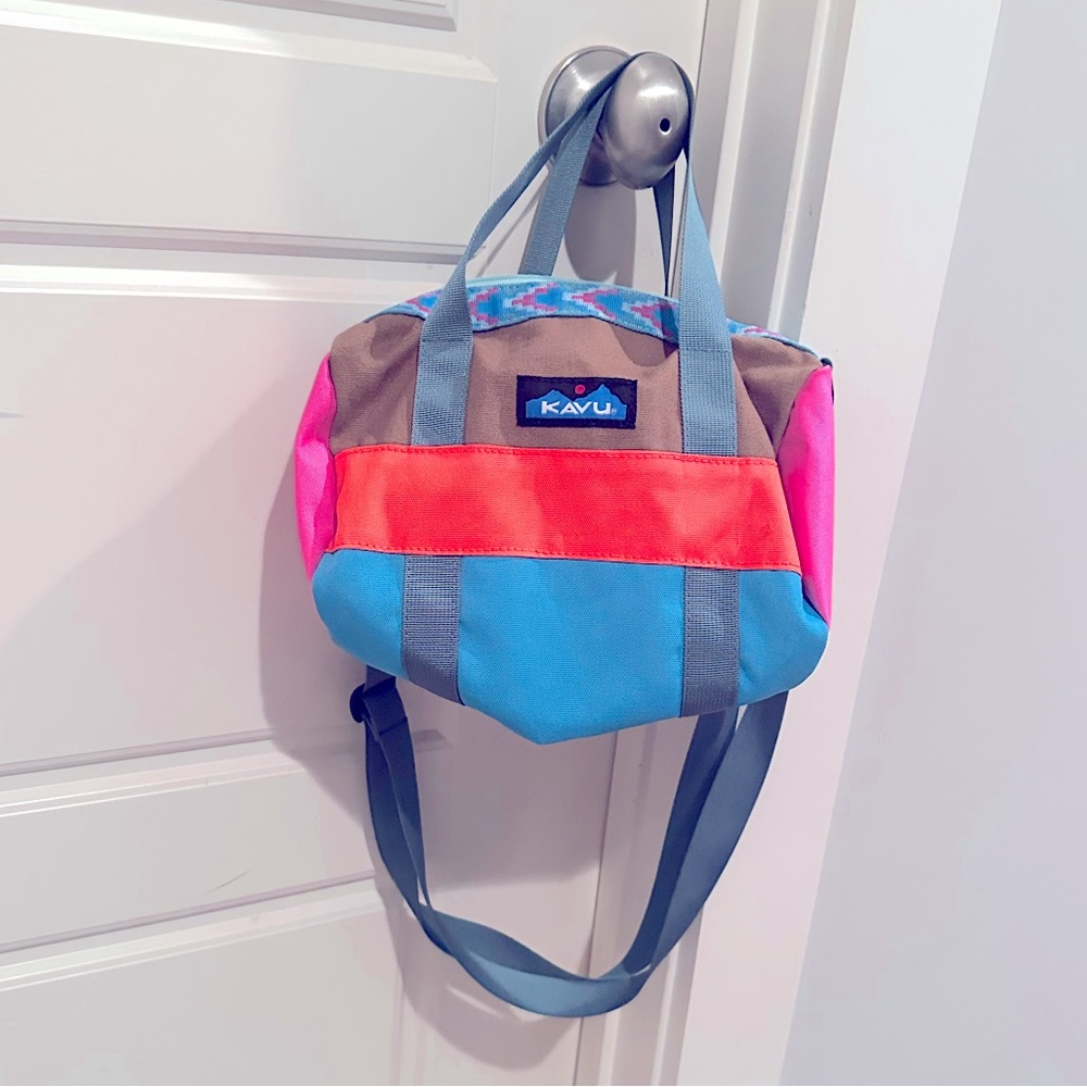 KAVU Manastash Mini Duffle Crossbody Bag in Surf Dunes